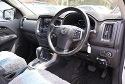 2016 Holden Trailblazer LTZ RG MY17 4X4 Dual Range Summit White