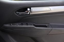 2016 Holden Trailblazer LTZ RG MY17 4X4 Dual Range Summit White