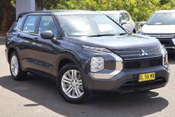 2024 Mitsubishi Outlander ES