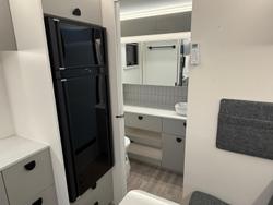 2025 Traveller 15' Destination Track