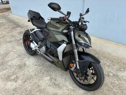 2023 DUCATI PANIGALE V2 Green