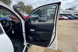 2020 Toyota Hilux SR