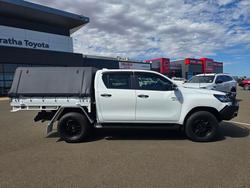 2022 Toyota Hilux 4x4 2.8L DSL D/C/C 6AT SR Glacier White