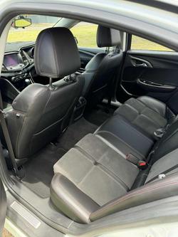 2016 Holden Commodore SV6 Black