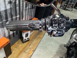 2016 Harley-davidson FXSB SOFTAIL BREAKOUT Black