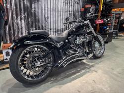 2016 Harley-davidson FXSB SOFTAIL BREAKOUT Black