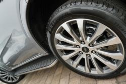 2025 Ford Everest Platinum