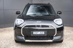 2024 MINI Aceman SE Favoured