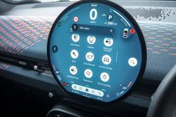 2024 MINI Aceman SE Favoured