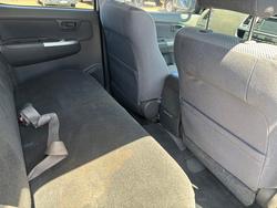 2011 Toyota Hilux HILUX 4x4 3.0L T/D D/C M/T SR5 1R61250 001