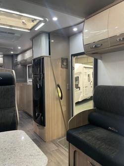 2024 Avan Ovation M7