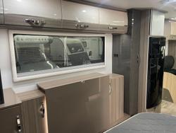 2024 Avan Ovation M7