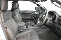 2025 Isuzu MU-X X-TERRAIN