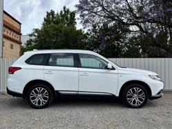 2018 Mitsubishi Outlander ES ADAS