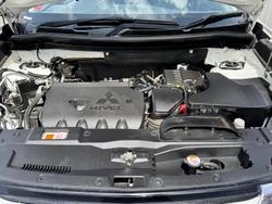 2018 Mitsubishi Outlander ES ADAS