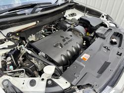 2018 Mitsubishi Outlander ES ADAS