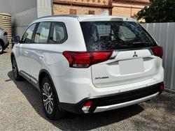 2018 Mitsubishi Outlander ES ADAS