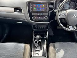 2018 Mitsubishi Outlander ES ADAS