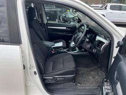 2019 Toyota Hilux SR5