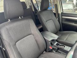 2019 Toyota Hilux SR5