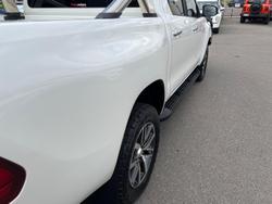2019 Toyota Hilux SR5