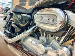 2010 HARLEY-DAVIDSON SUPERLOW 883 (XL883L) ROAD BLACK