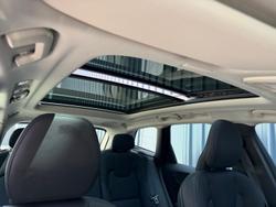 2024 Volvo XC60 Ultimate B5 Bright MY24 AWD Onyx Black