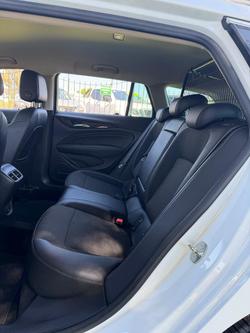 2018 Holden Commodore RS