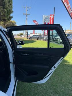 2018 Holden Commodore RS