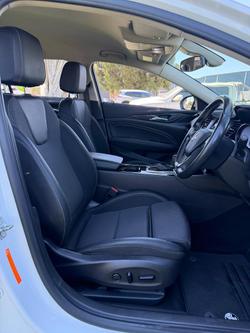 2018 Holden Commodore RS