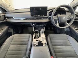 2025 Mitsubishi Outlander Aspire