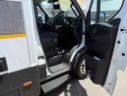 2025 JB Caravans Jb Touring Single Beds Save $24,150 Was $241,500
