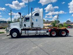 2018 Western Star 4900 Series 4900FXC White
