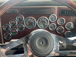 2018 Western Star 4900 Series 4900FXC White