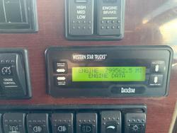 2018 Western Star 4900 Series 4900FXC White