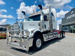 2018 Western Star 4900 Series 4900FXC White