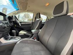 2017 Holden Colorado LT RG MY18 4x2 Summit White