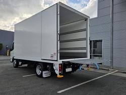 2025 Fuso Canter 515 WHITE