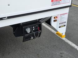 2025 Fuso Canter 515 WHITE