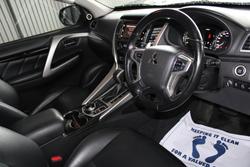 2016 Mitsubishi Pajero Sport Exceed