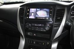 2016 Mitsubishi Pajero Sport Exceed