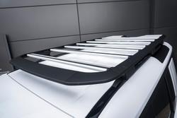 2025 Land Rover Defender 110 D250 S