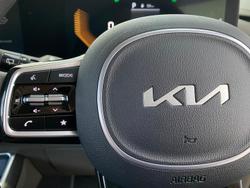 2024 Kia Carnival S