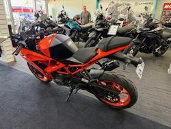 2024 KTM RC 390 GP Edition RC