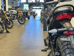 2025 Triumph Scrambler 400 XC Scrambler Grey