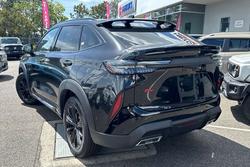 2025 GWM Haval H6GT Ultra PHEV B03 4X4 On Demand Golden Black (8T01)