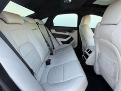 2021 Jaguar XF P300 R-Dynamic HSE