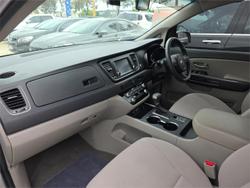 2017 Kia Carnival S YP MY18 Silky Silver