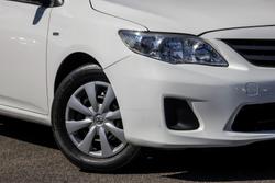 2013 Toyota Corolla Ascent