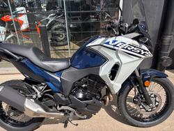 2025 Kawasaki VERSYS-X 300 WHITE